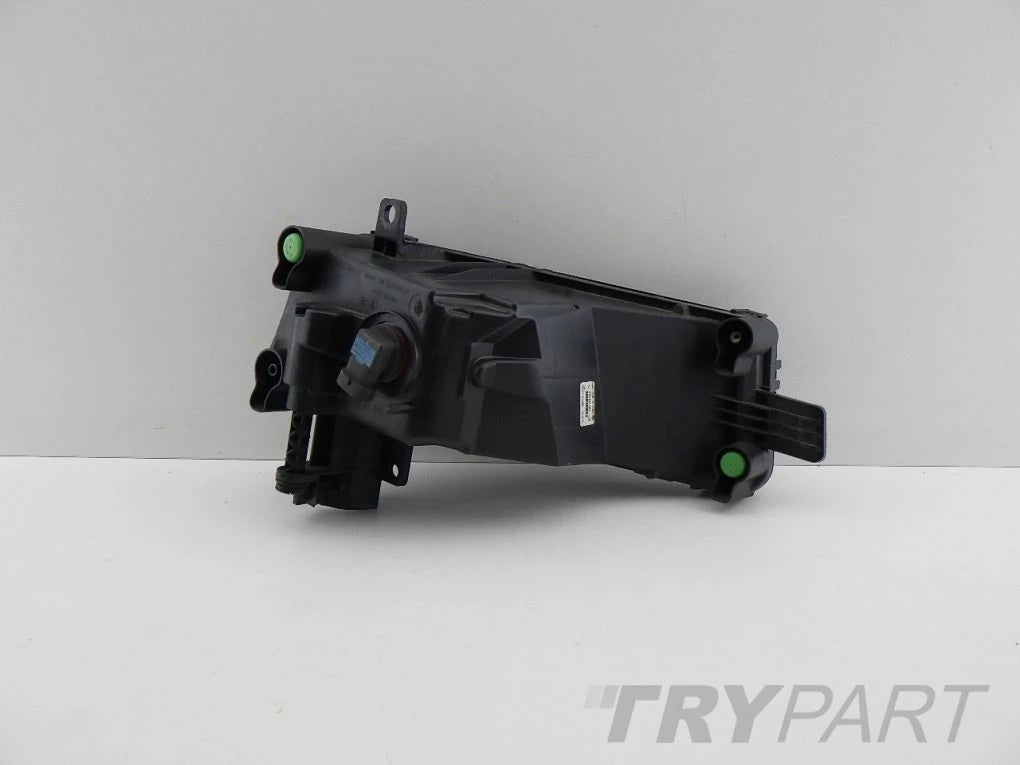 VW TOURAN 2 II 5TA 15- halogen left