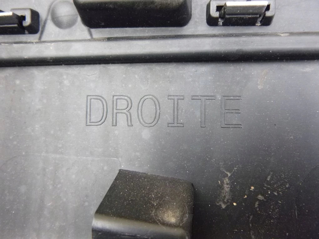 PEUGEOT 2008 II 19- Front Right Door Molding