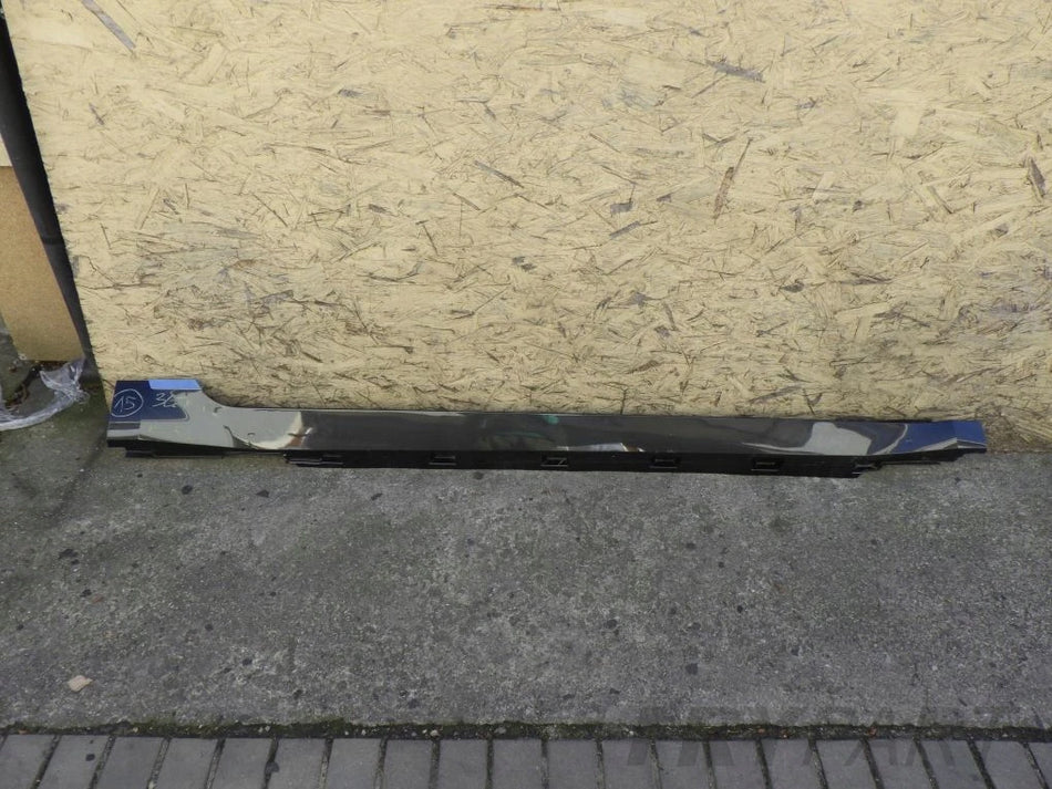 VW ARTEON 3G8 Door Sill Strip Right Side