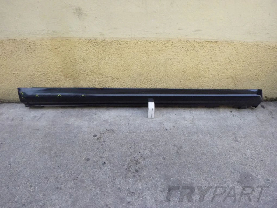 Mercedes C-Class 204 door sill strip right sill