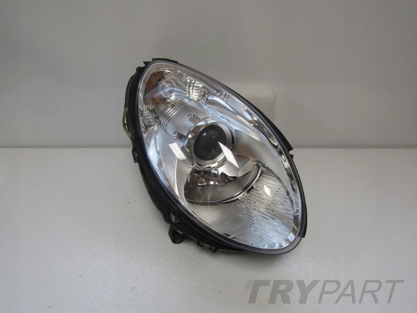 Front Lamp Mercedes R-Class W251 251 REGULAR LENS 05-09 RH A2518200261