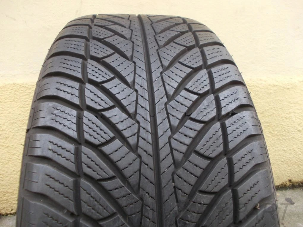 GOODYEAR ULTRA GRIP RUNFLAT RSC tires