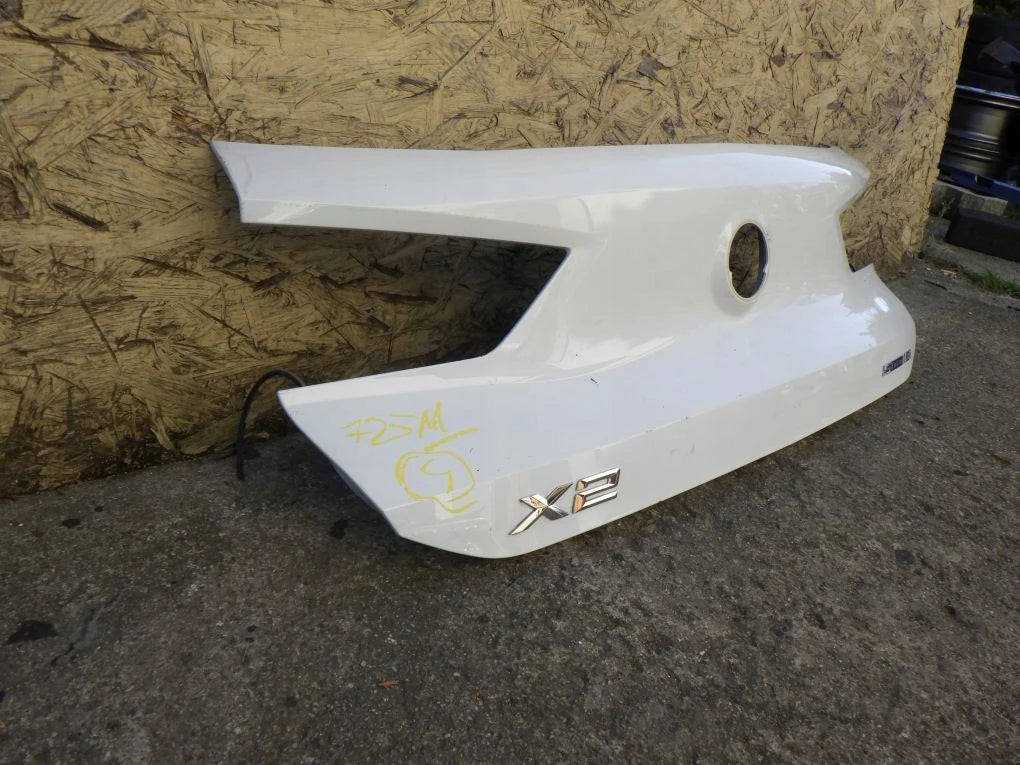 BMW X2 F39 flap trim