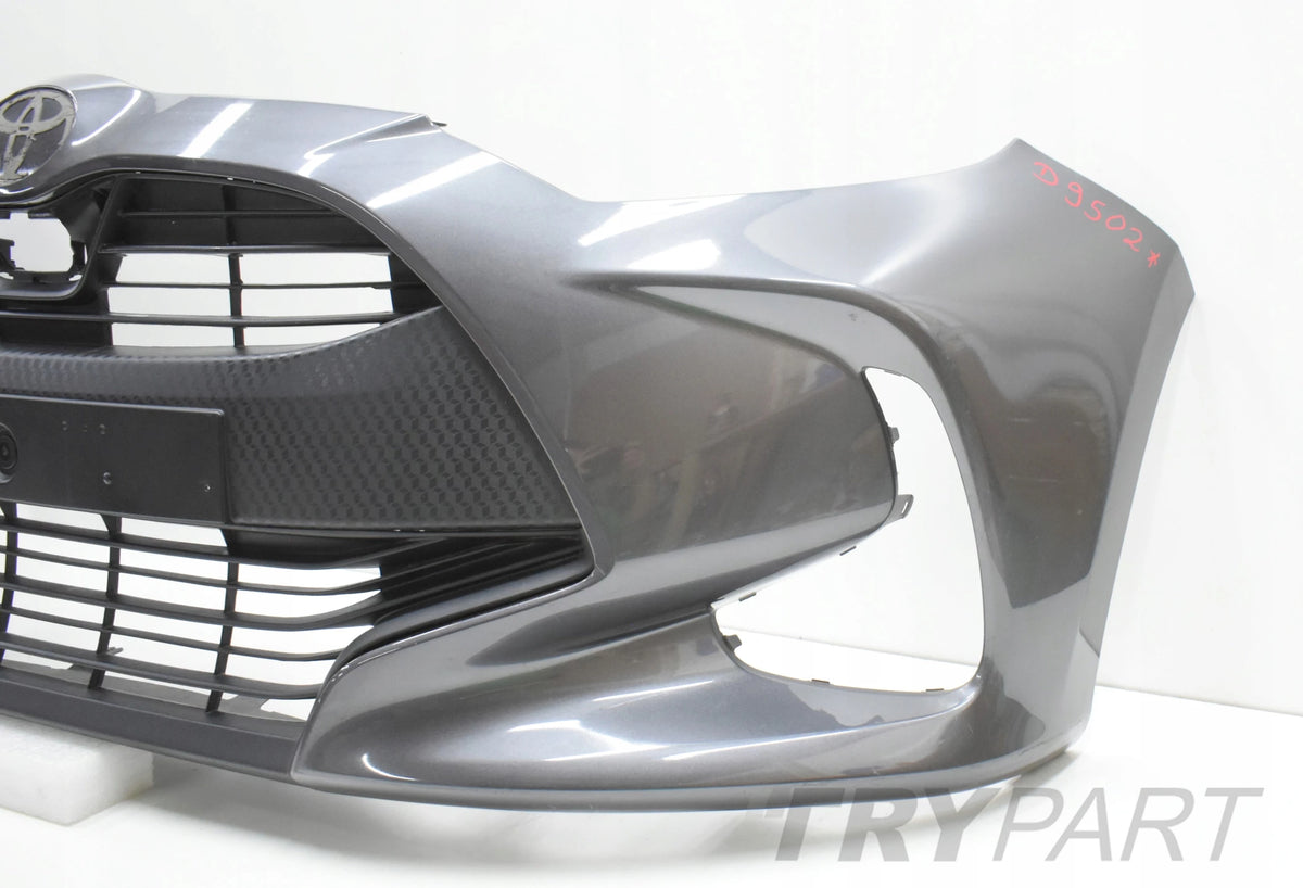 TOYOTA YARIS IV FRONT BUMPER + GRILLE