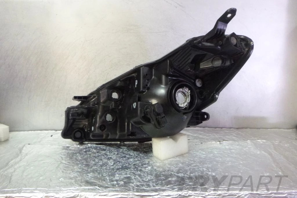 TOYOTA YARIS III LIFT 13- Right Headlight