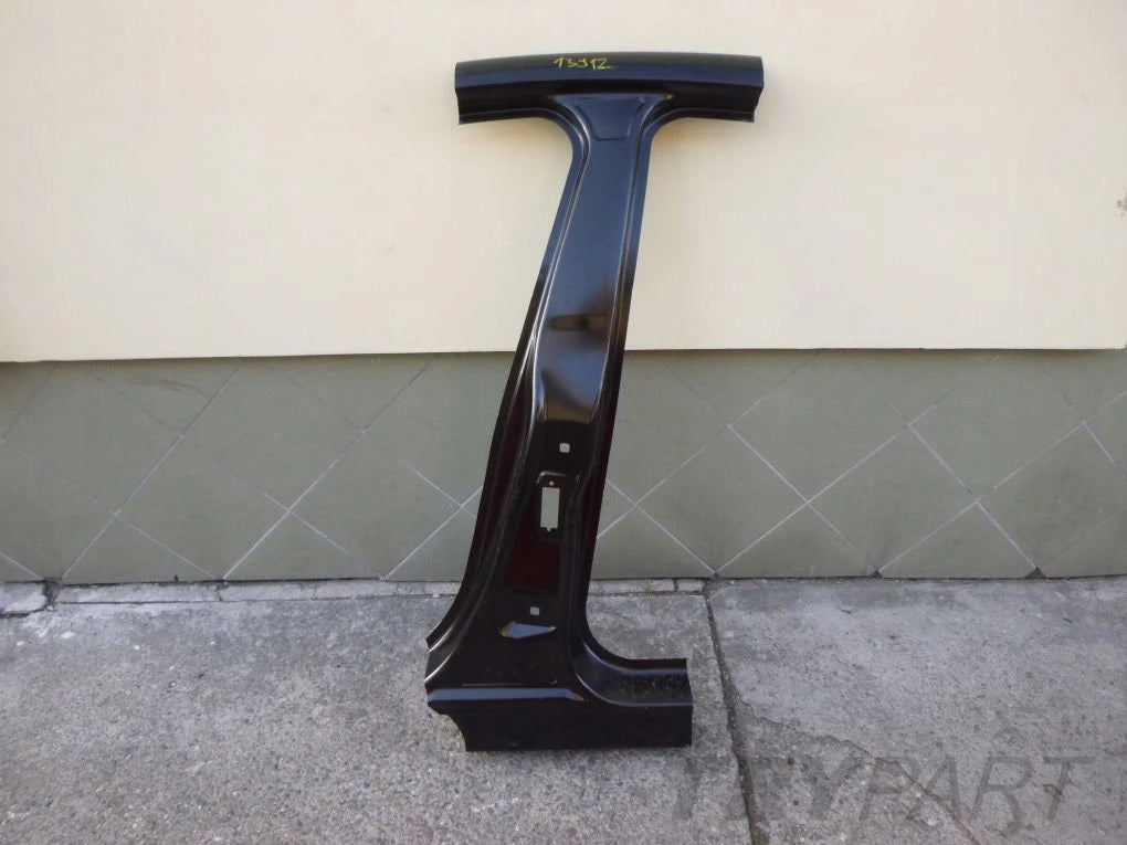 BMW X4 F26 left center pillar sill