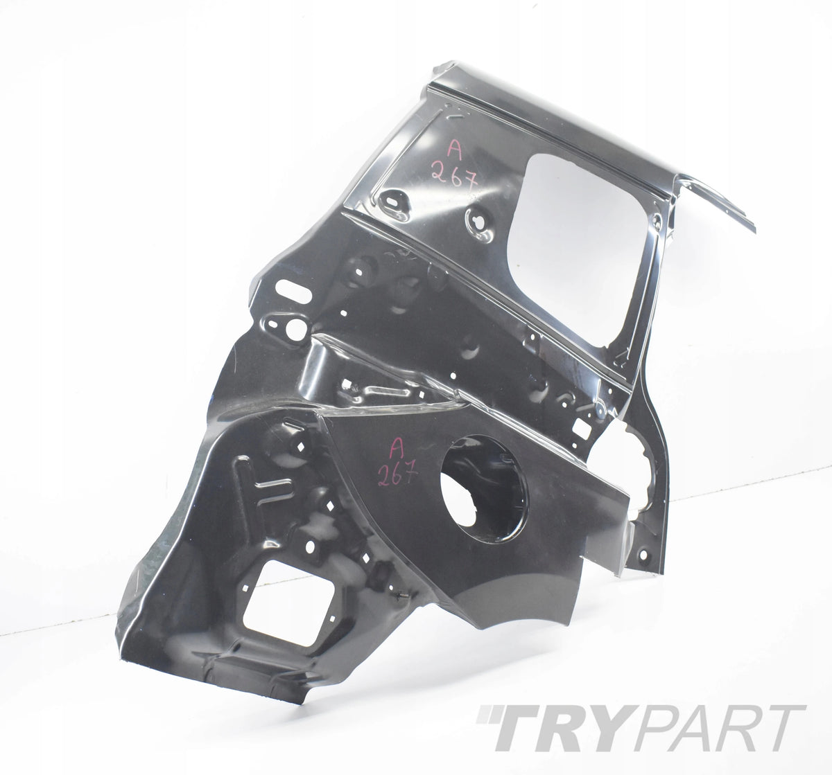 MAZDA V 5 RIGHT REAR FENDER HOUSING ORG