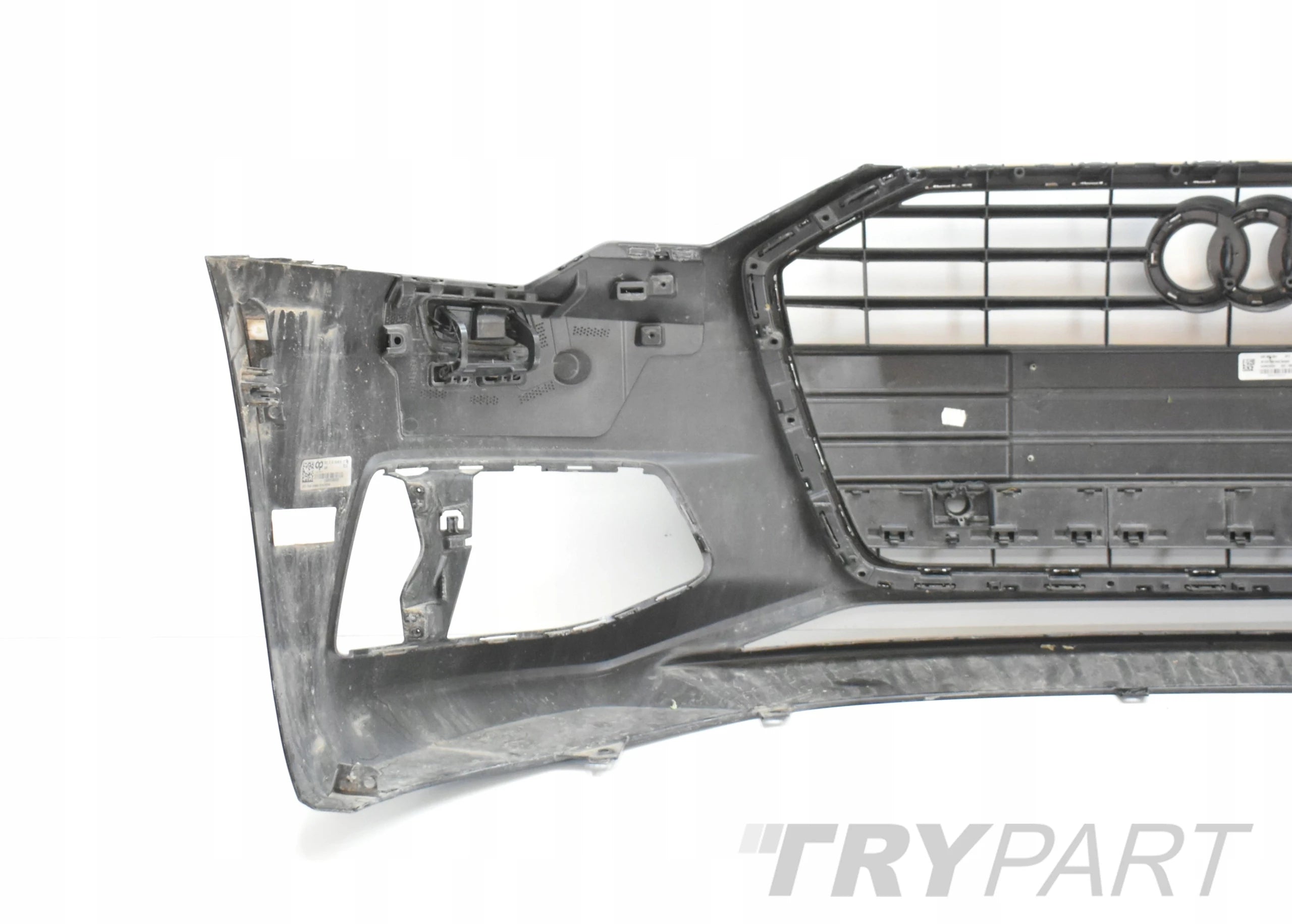 AUDI A6 C8 4K0 FRONT BUMPER + GRILLE