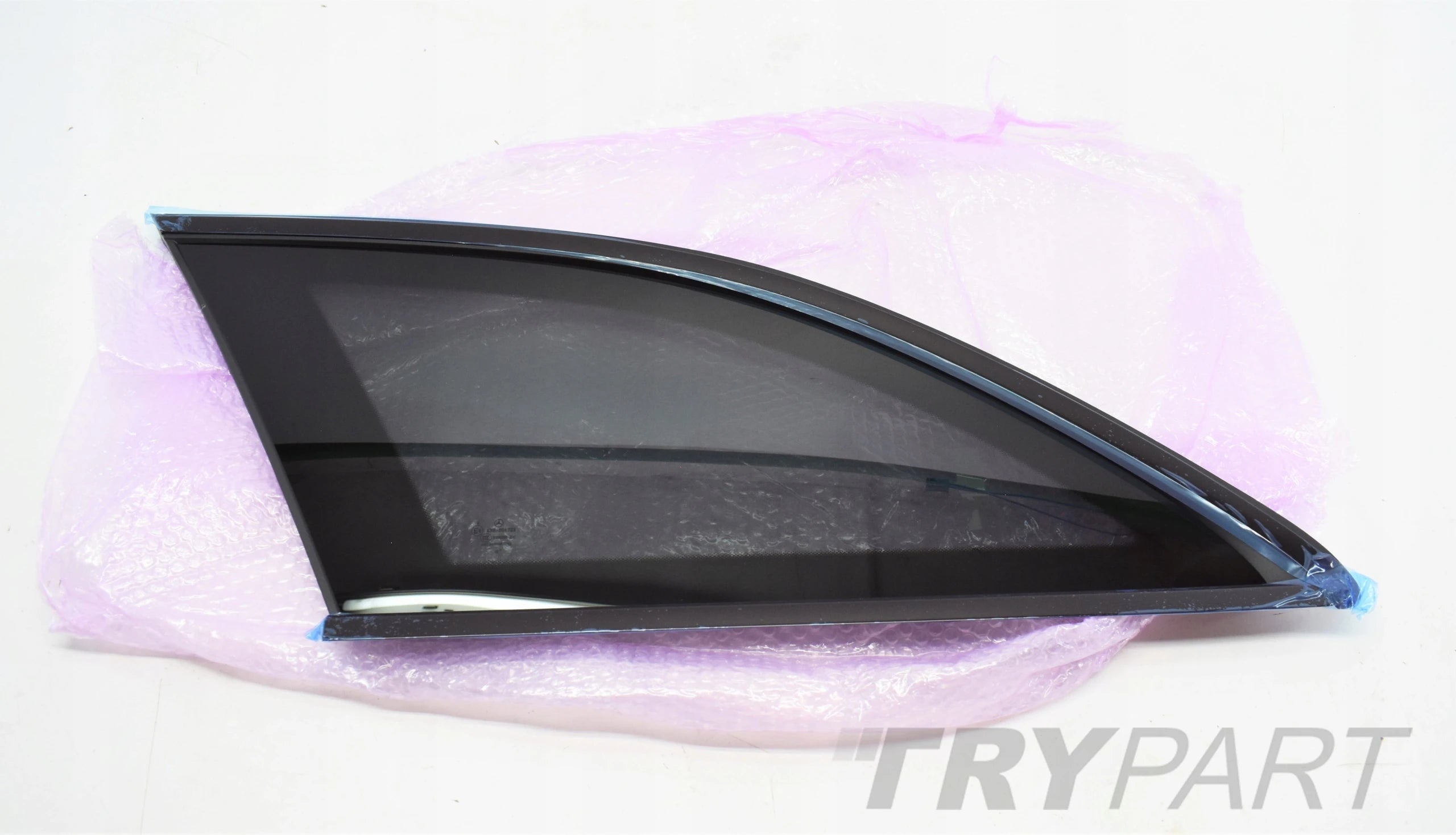 MERCEDES W213 LEFT REAR BODY GLASS NEW