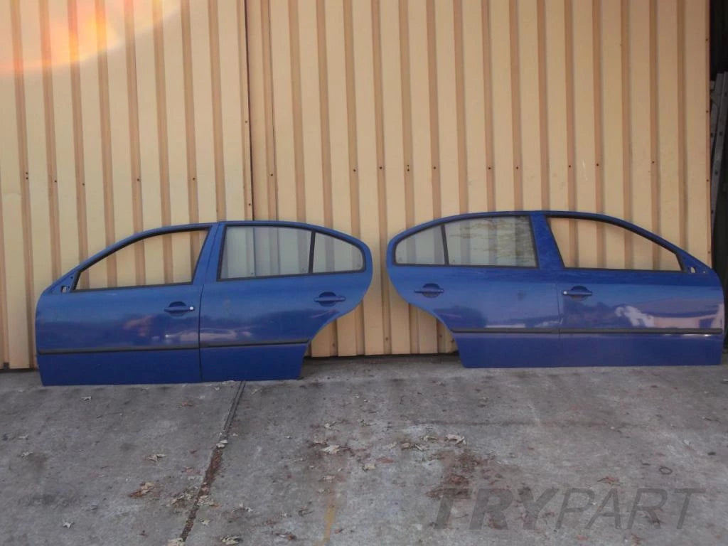 Skoda Octavia I sedan hatchback front right door