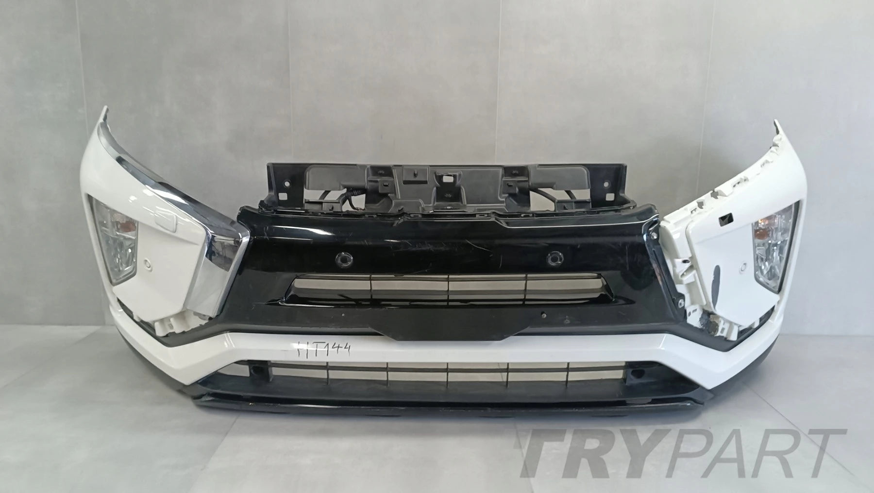 Mitsubishi Eclipse Cross 17- Front Bumper