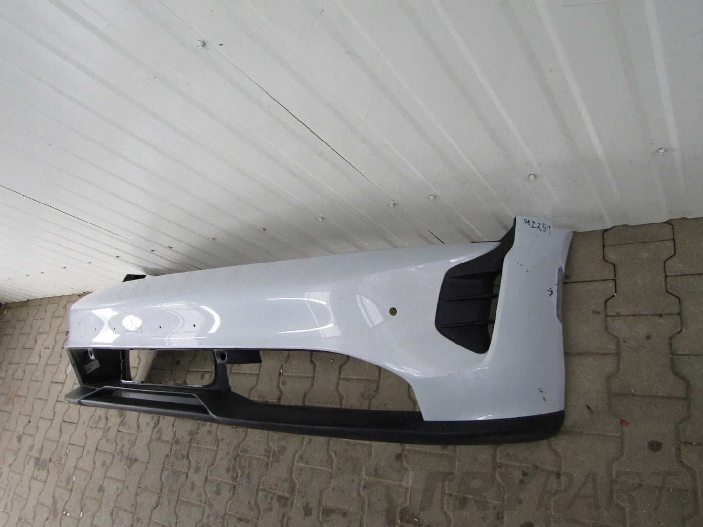 Front Bumper Porsche Taycan Turbo S 9J1 19-