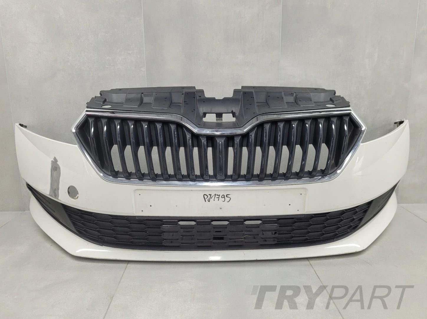 Front Bumper Skoda Fabia 3 III 6V0 Lift 18-21