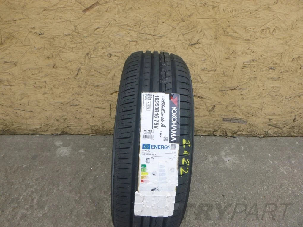 Yokohama BluEarth-A AE-50 165 50 R16 75 V tire