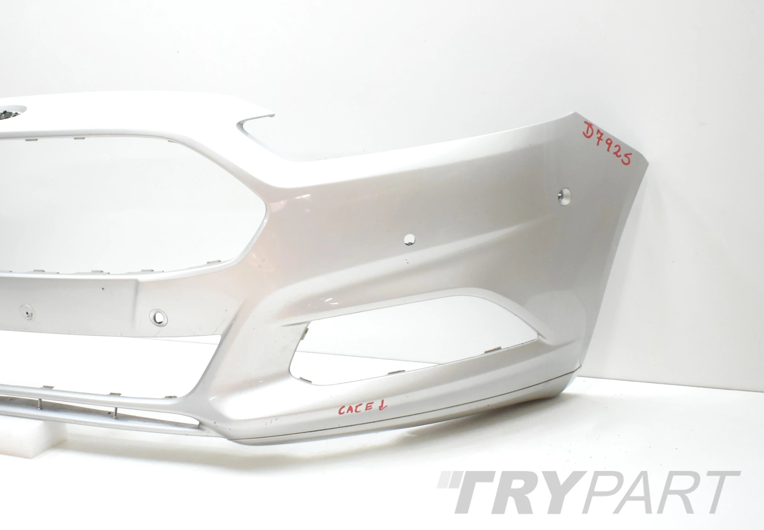 FORD MONDEO MK5 FRONT BUMPER NICE ORIGINAL