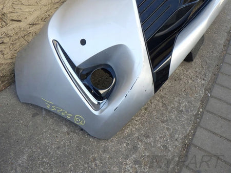 TOYOTA YARIS III 3 LIFT 17- Front Bumper