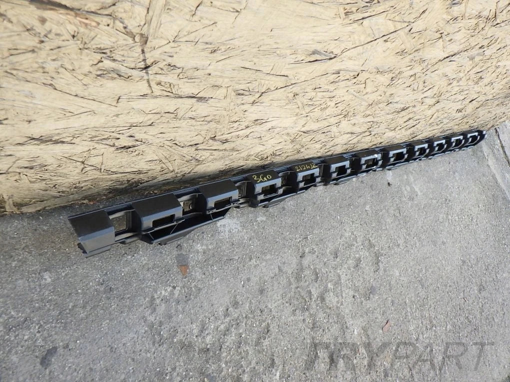 VW Passat B8 3G0 14- Left Sill Mount