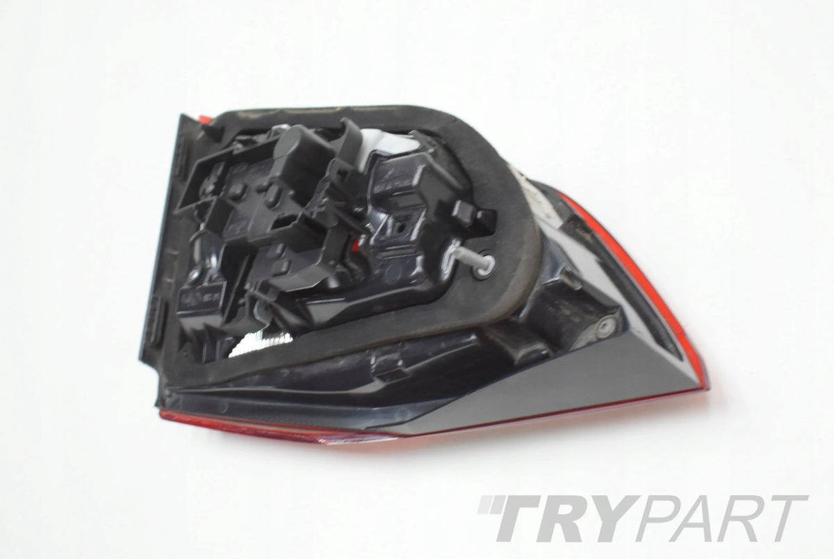 OPEL ASTRA K V KOMBI RIGHT TAIL LIGHT IN TAILGATE ORG EU