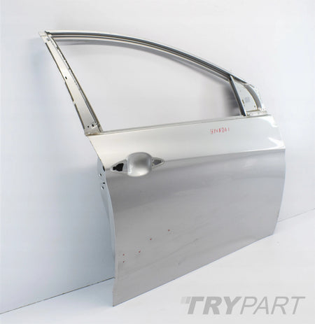 HYUNDAI I40 RIGHT FRONT DOOR ORG