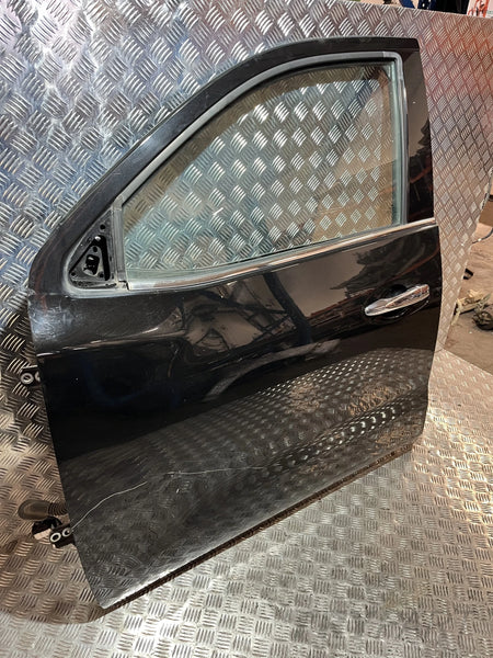 LEFT FRONT DOOR NISSAN NAVARA NP300 D23 15- GN0