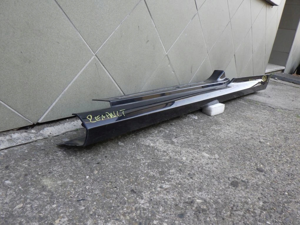 RENAUL CLIO III 3 RS SPORT 05- Left Sill Moulding