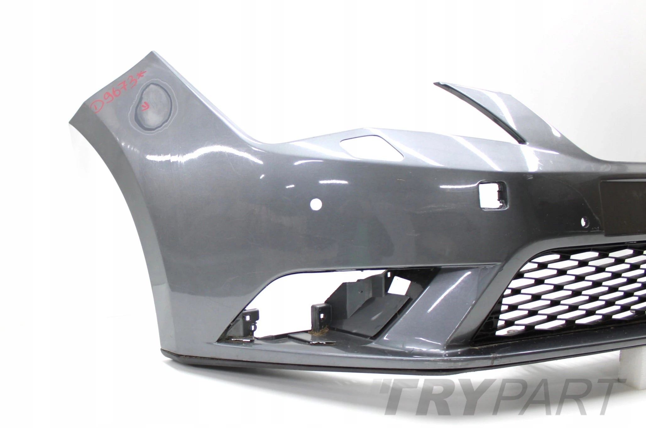 SEAT LEON III 5F0 FRONT BUMPER ORG + GRILLE