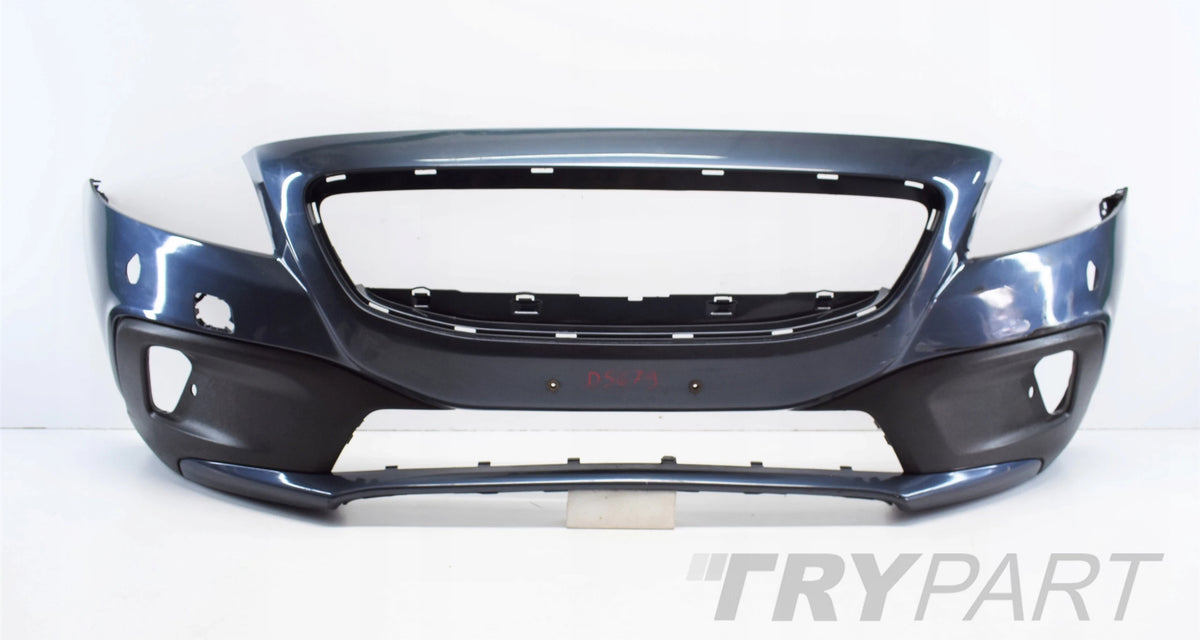 VOLVO V40 CROSS COUNTRY FRONT BUMPER SUPER CONDITION