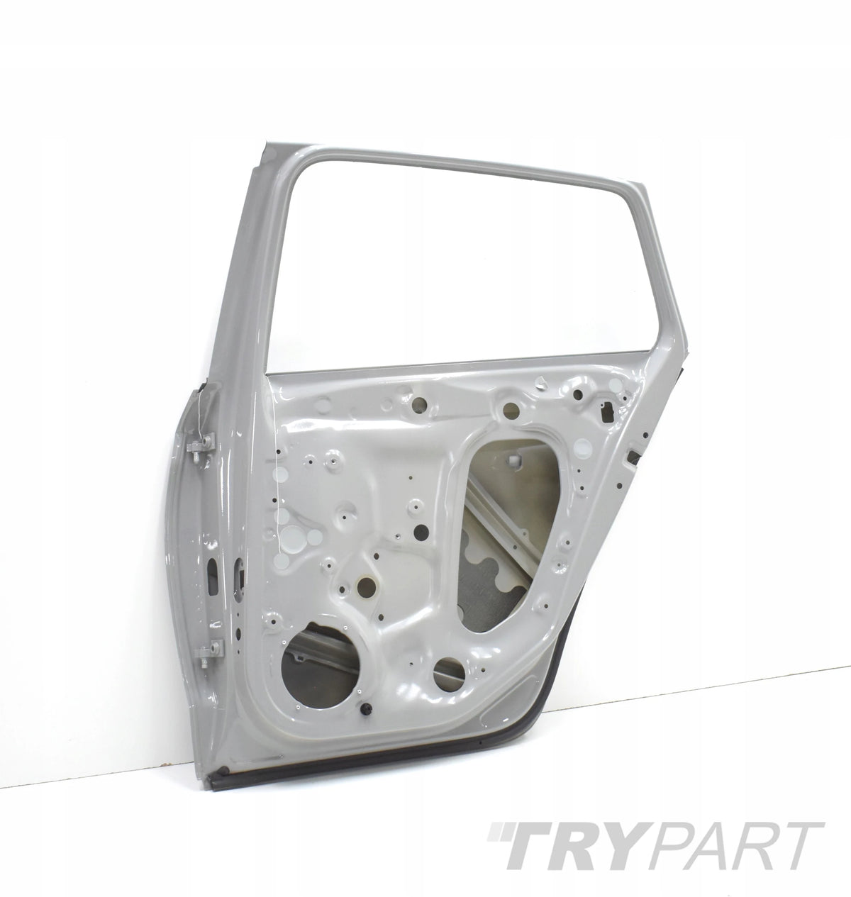 SKODA SCALA 657 RIGHT REAR DOOR ORG