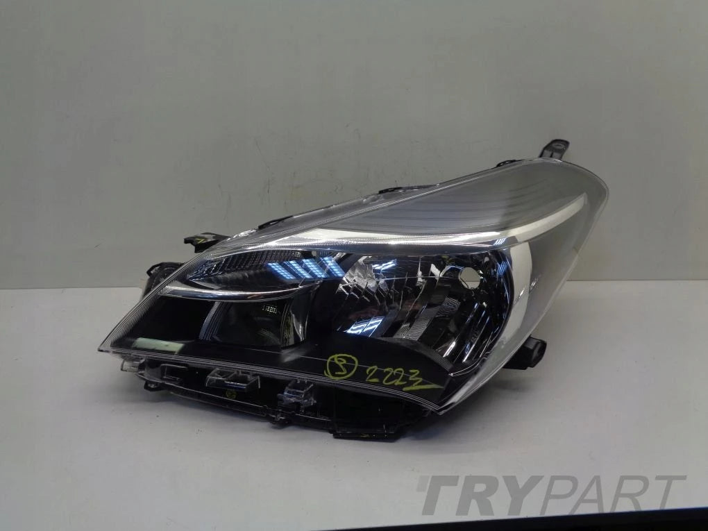 TOYOTA YARIS III LIFT 13- LEFT HEADLIGHT