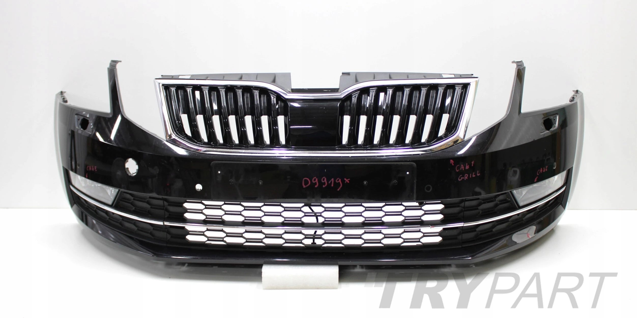 SKODA OCTAVIA III FACELIFT 5E0 FRONT BUMPER ORG + GRILLE + VENTS