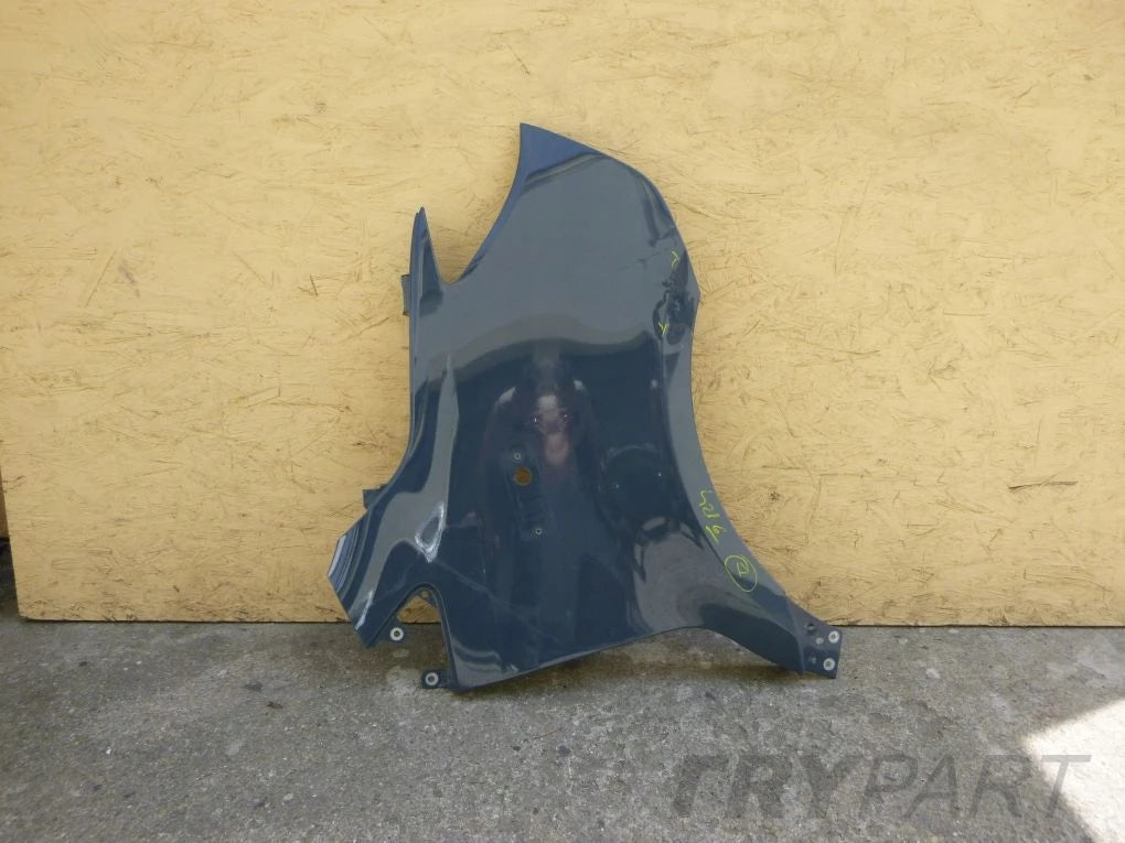 MERCEDES SPRINTER W 907 910 Front Right Fender