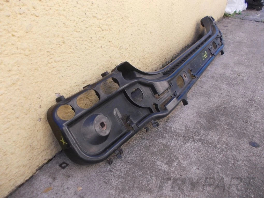BMW 5 E60 Rear Bumper Slider Guide