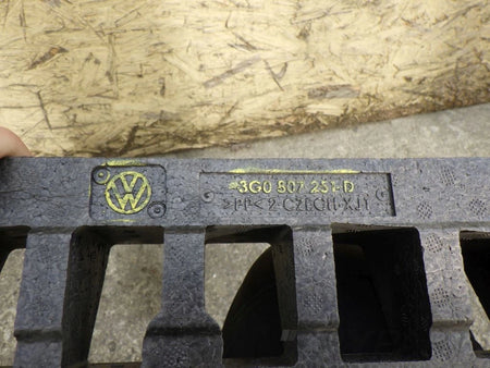 VW PASSAT B8 3G0 LIFT 19- Front Bumper Absorber Foam