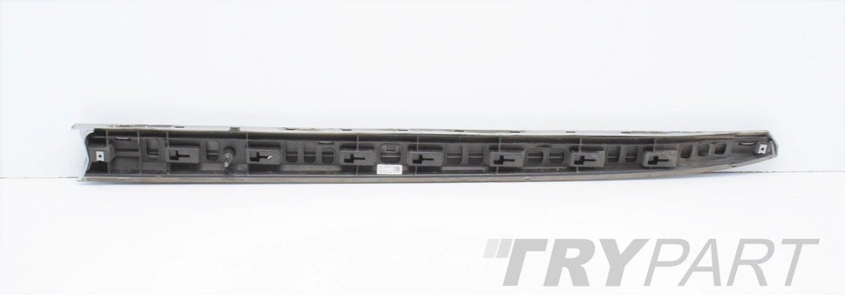 VW ARTEON 3G8 RIGHT FRONT DOOR TRIM CHROME ORG