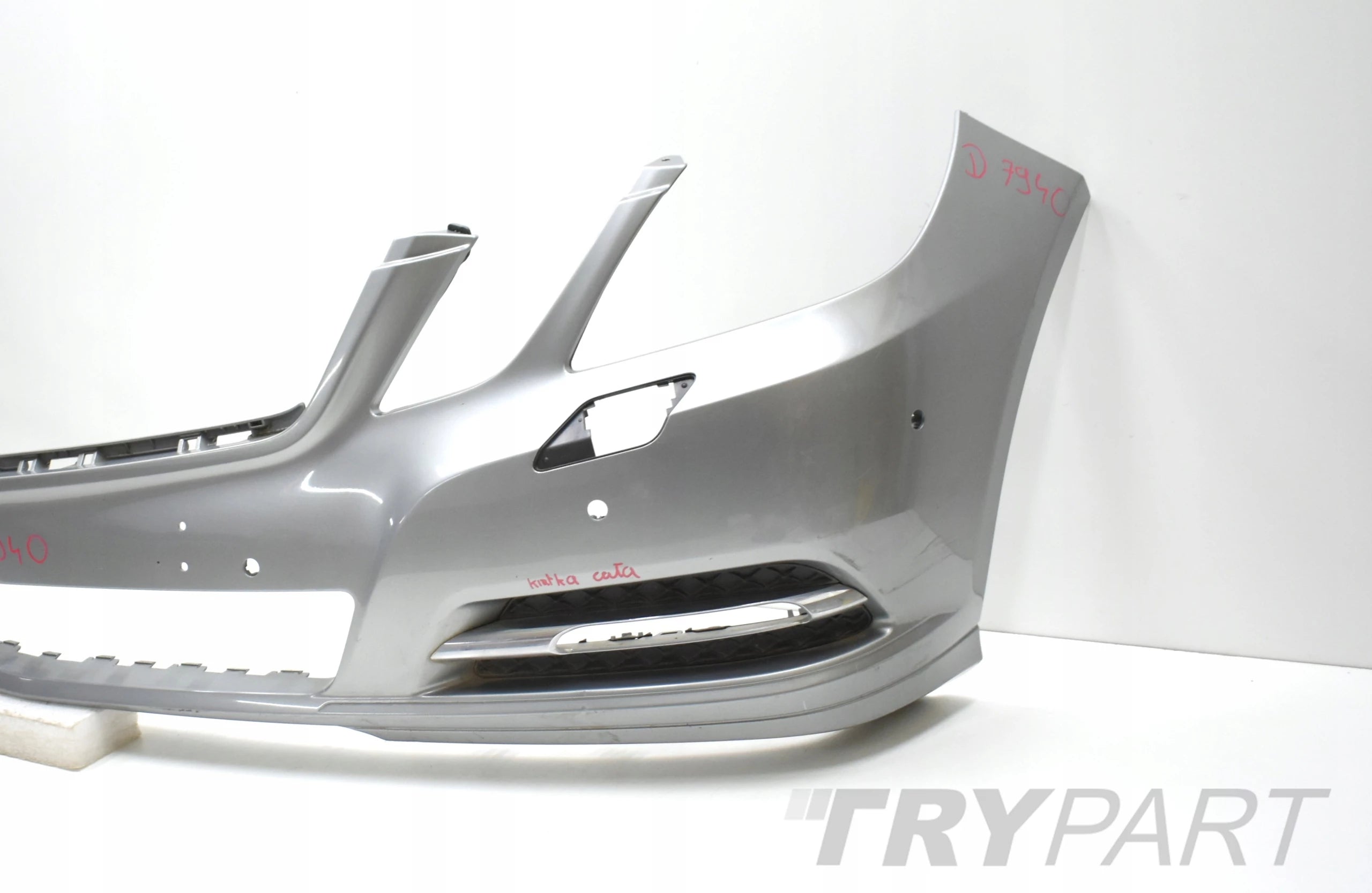 MERCEDES E-CLASS W212 FRONT BUMPER ORG + GRILLE
