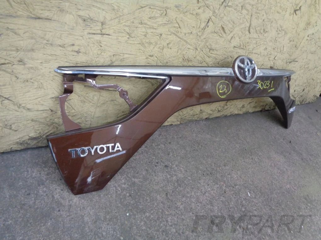 TOYOTA AVENSIS III T27 LIFT T29 flap trim