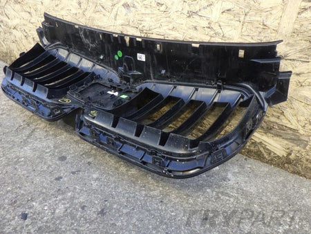 BMW X1 U11 SHADOW LINE 2022- GRILLE