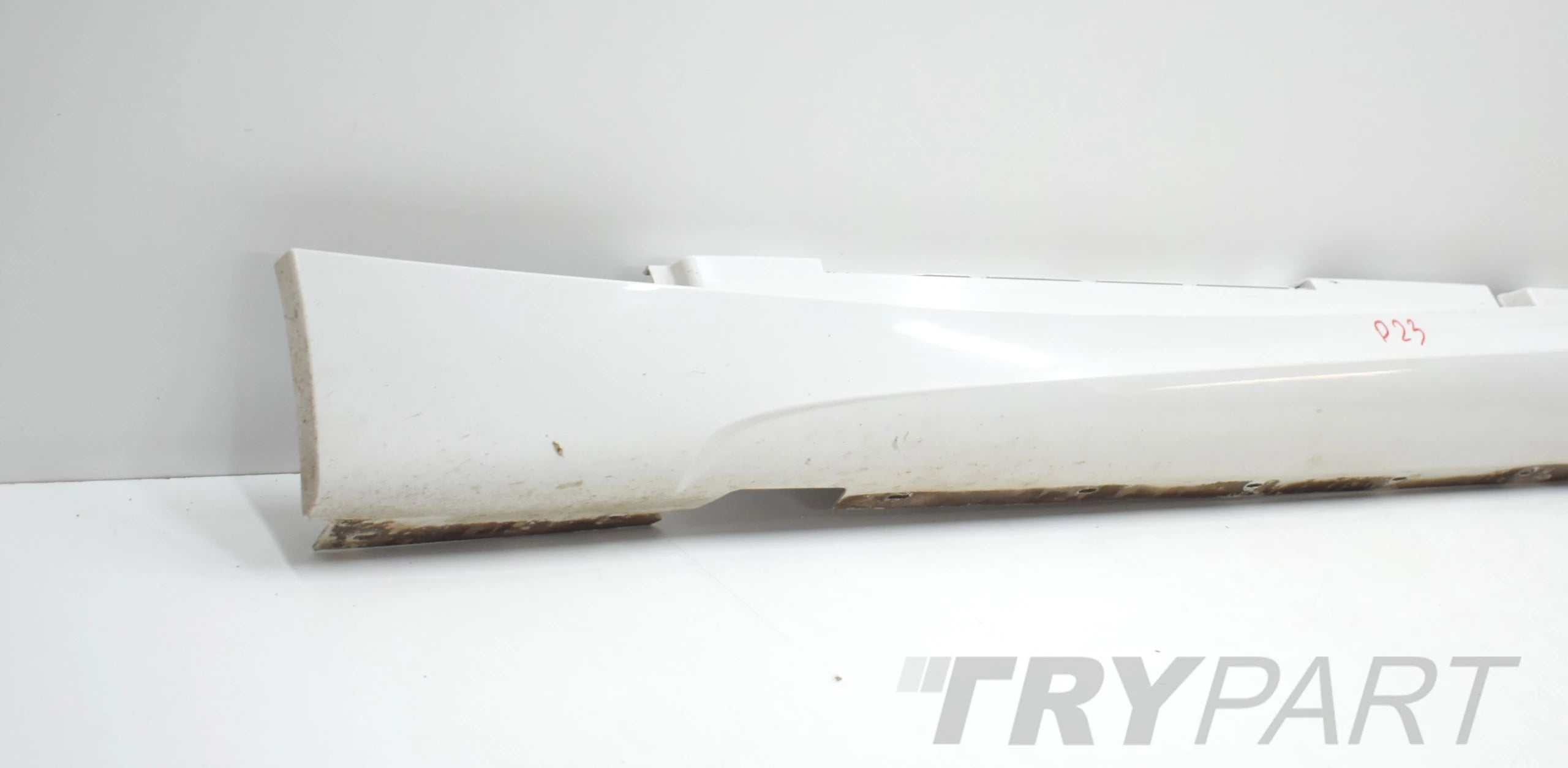 BMW E87 M PACKAGE LEFT SILL MOULDING ORG