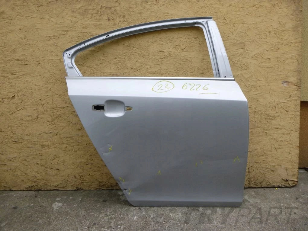 CHEVROLET CRUZE SEDAN REAR RIGHT DOOR