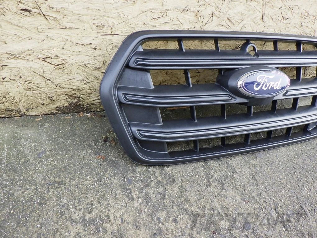FORD TRANSIT MK8 VIII LIFT 18- Chrome Grille Trim