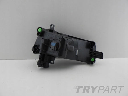 VW TOURAN 2 II 5TA 15- halogen left