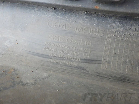 KIA SOUL II 2 14- Left Sill Trim
