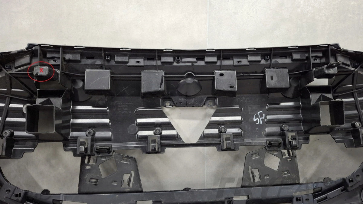 Front bumper for Audi Q6 E-tron 24- / + reinforcement