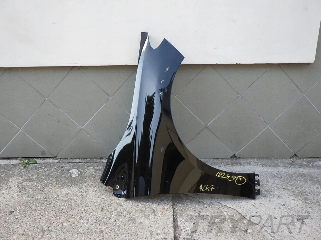 MERCEDES B CLASS 247 W247 18- Front Right Fender