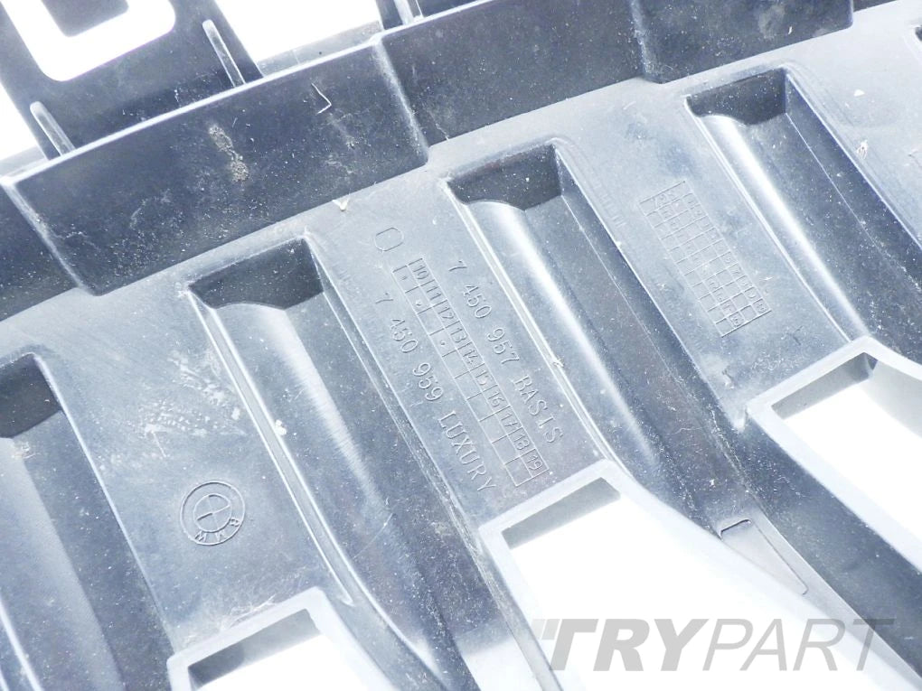 BMW 1 F40 F41 Grille Trim