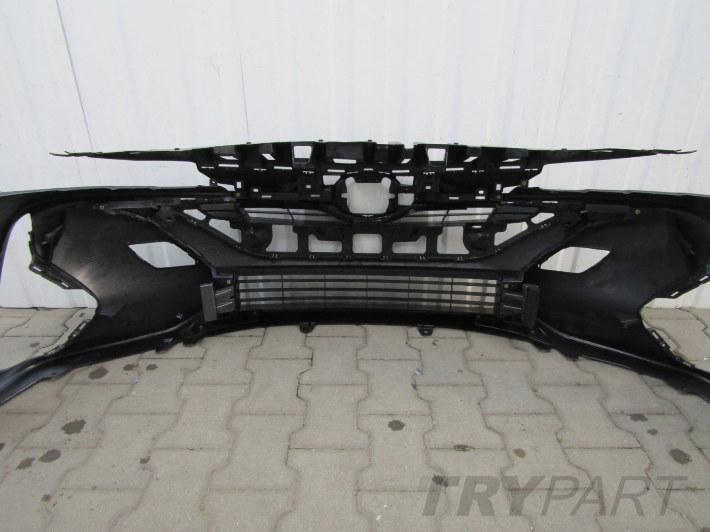 Front Bumper Toyota Prius Prime Plug-in 2 II 16-
