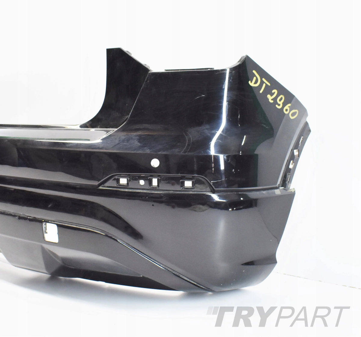 AUDI Q2 81A REAR BUMPER EXCELLENT CONDITION ORG