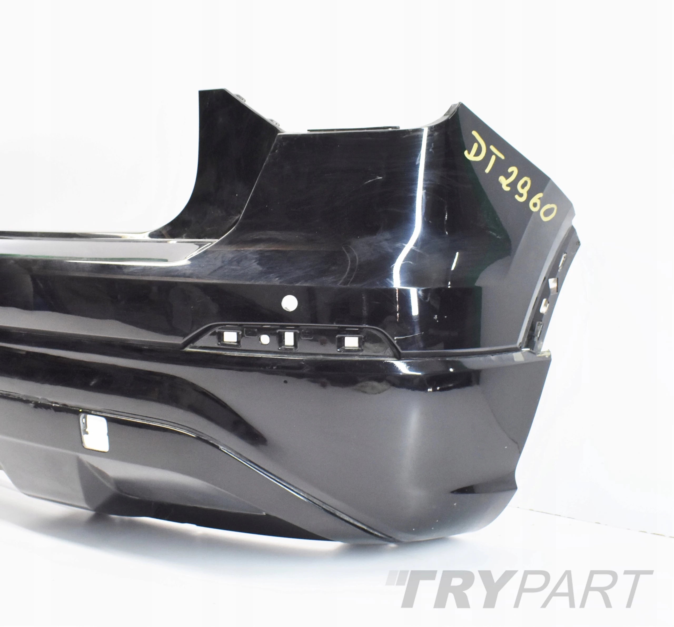 AUDI Q2 81A REAR BUMPER EXCELLENT CONDITION ORG