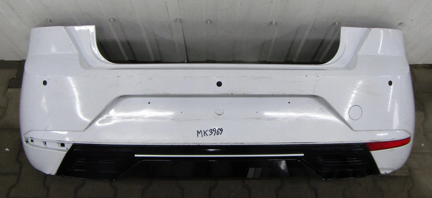 Rear Bumper Seat Ibiza 6F0 FR 17- Gloss Black Diffuser