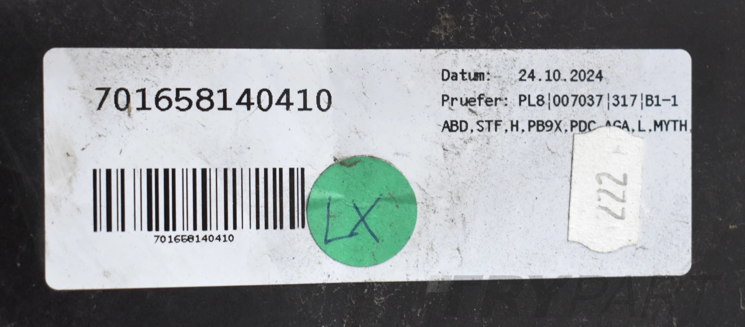 VW PASSAT B9 3J0 REAR BUMPER ORG